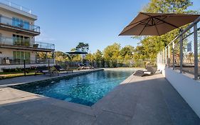 Shana Hotel & Residence